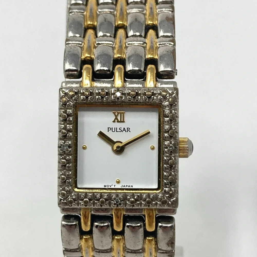 Pulsar Womens Watch 17mm White Dial Two Tone Crystal V810-X056 New Battery 7.25